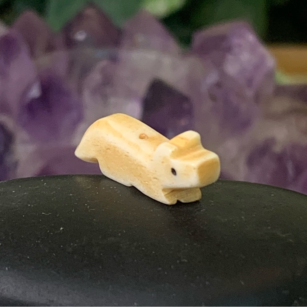 Hand Carved Bone Wolf Bead Native American Style Miniature Fetish Animal VTG 1.4